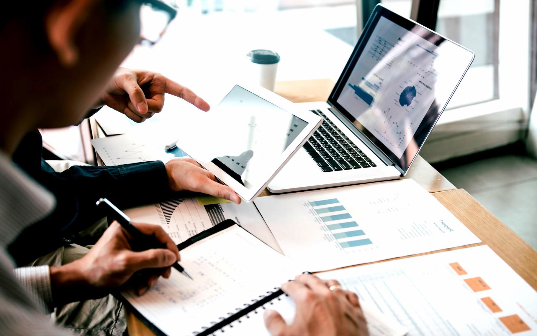 Strukturierter Lernprozess mit digitalen Werkzeugen